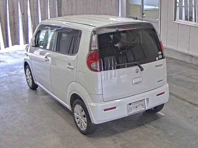 Suzuki MRWAGON