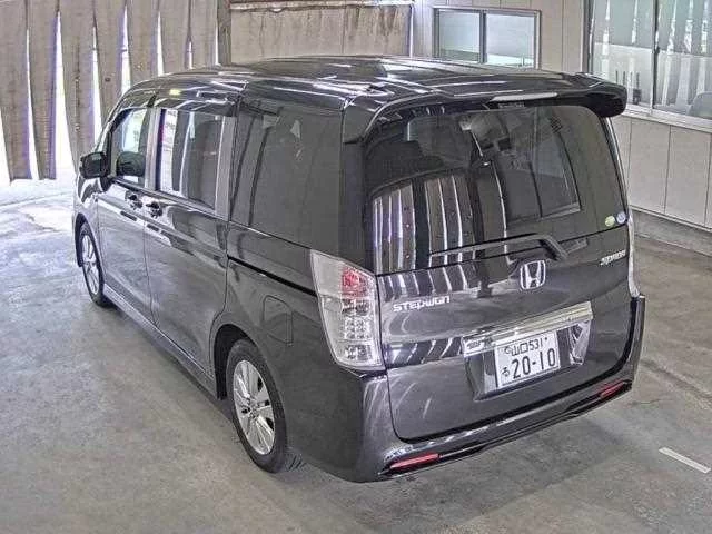 Honda STEP WAGON