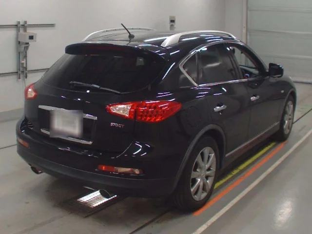 Nissan SKYLINE CROSSOVER