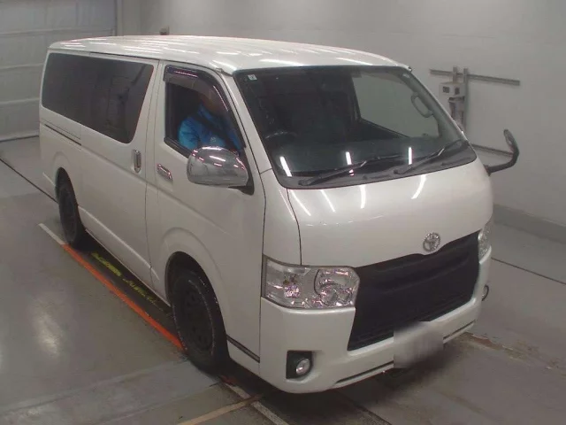 Toyota HIACE VAN