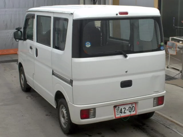 Nissan CLIPPER VAN