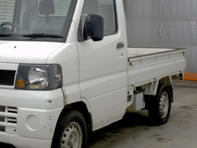 Nissan CLIPPER TRUCK