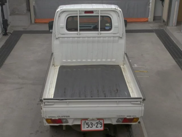 Nissan CLIPPER TRUCK