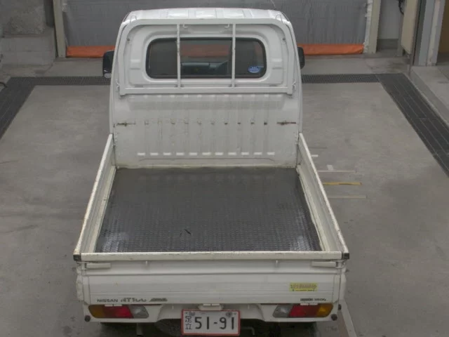 Nissan CLIPPER TRUCK