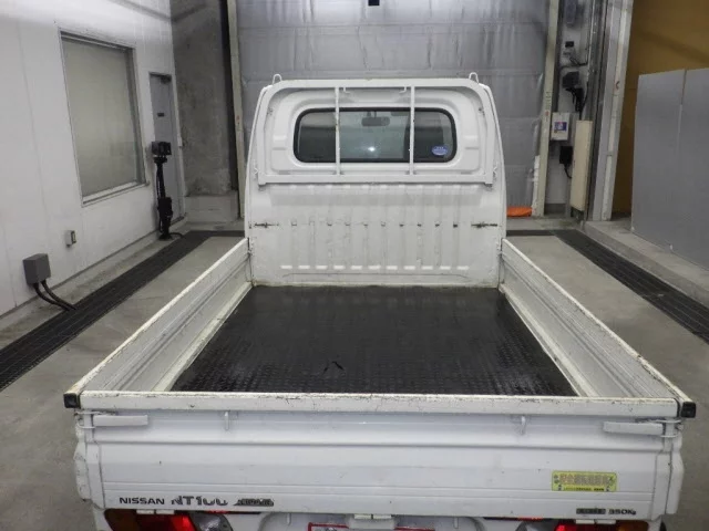 Nissan CLIPPER TRUCK