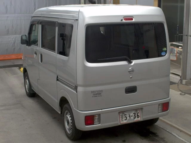 Nissan CLIPPER VAN