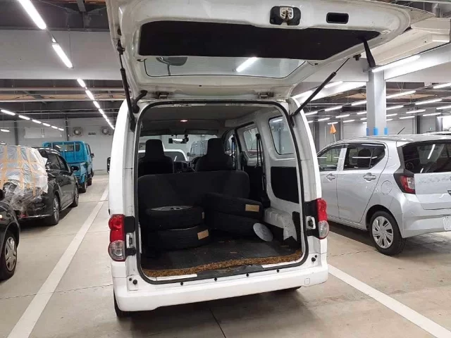 Nissan NV200
