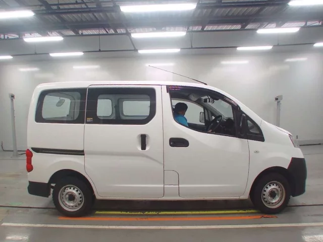 Nissan NV200
