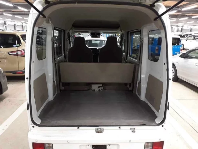 Nissan CLIPPER VAN