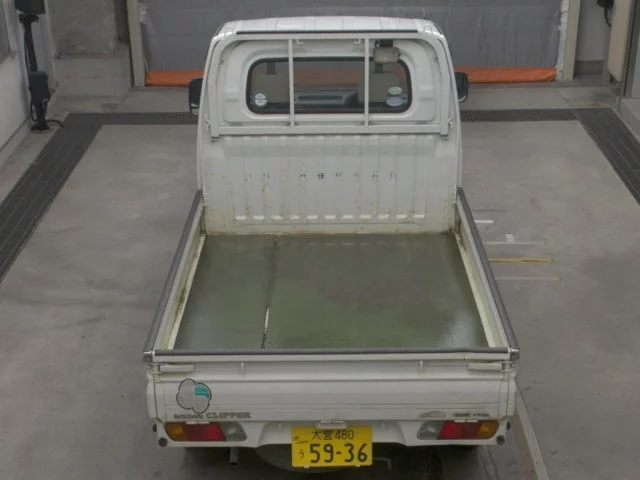 Nissan CLIPPER TRUCK