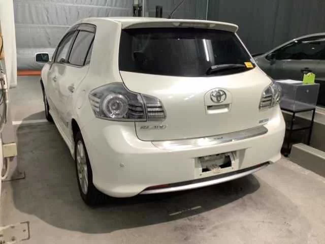 Toyota BLADE