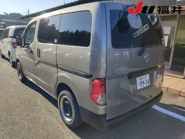 Nissan NV200