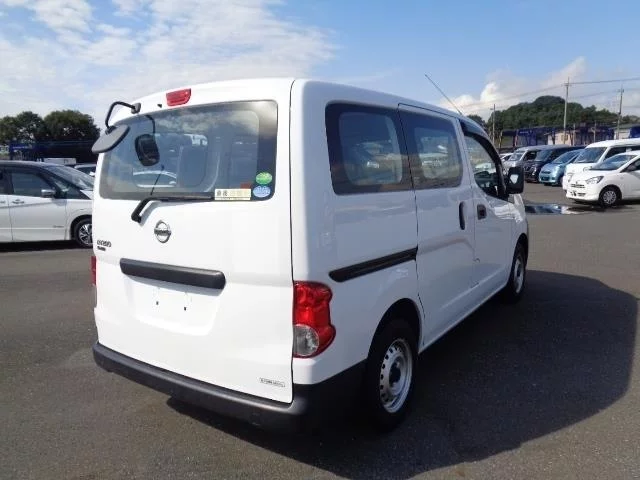 Nissan NV200