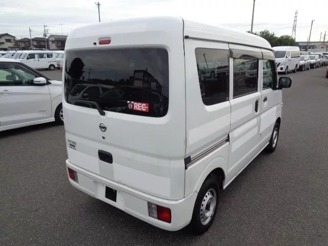 Nissan CLIPPER VAN
