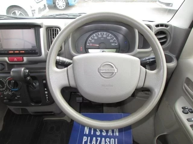 Nissan CLIPPER VAN