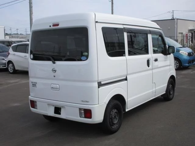 Nissan CLIPPER VAN