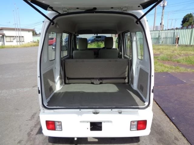 Nissan CLIPPER VAN