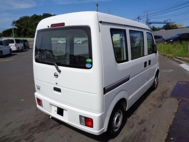 Nissan CLIPPER VAN