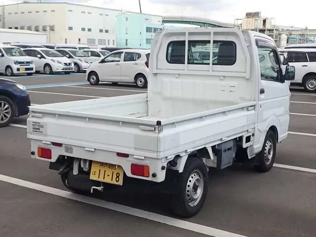 Nissan CLIPPER TRUCK