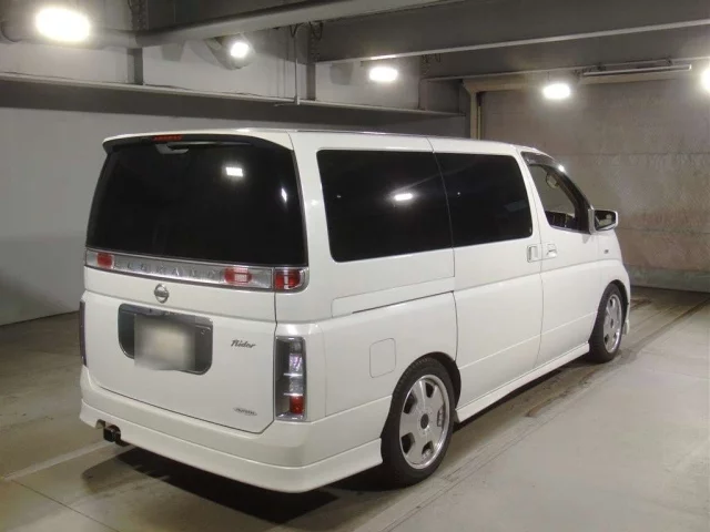 Nissan ELGRAND