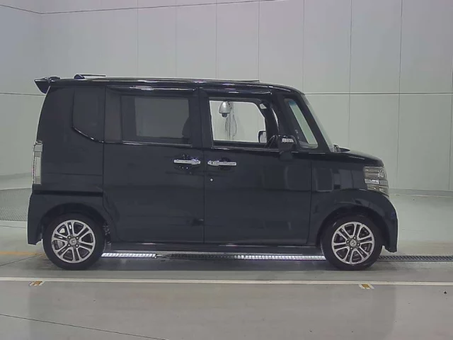 Honda N BOX PLUS