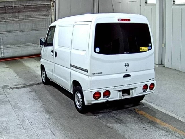Nissan CLIPPER VAN