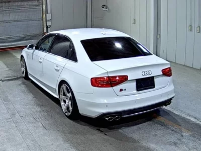Audi S4