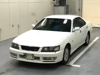 Nissan LAUREL