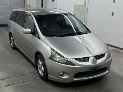 Mitsubishi GRANDIS