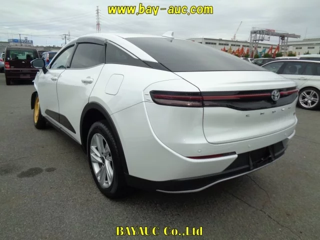 Toyota CROWN CROSSOVER