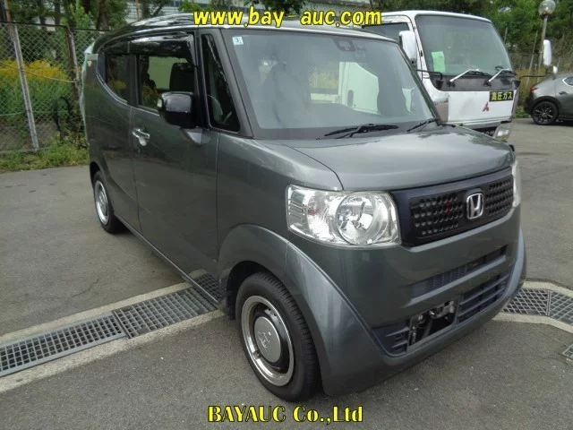 Honda N BOX SLASH