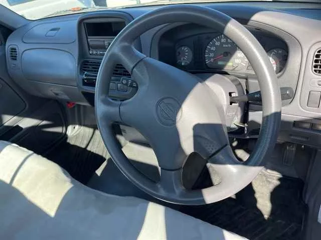 Nissan DATSUN PICKUP