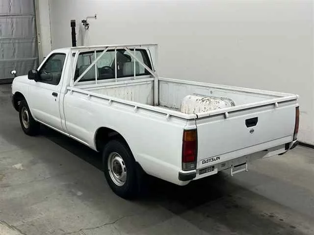 Nissan DATSUN PICKUP