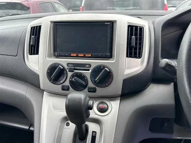 Nissan NV200