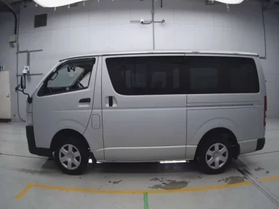 Toyota REGIUS ACE VAN