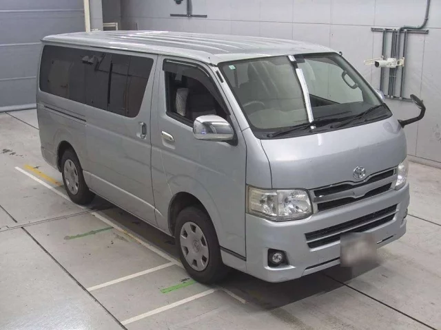Toyota HIACE VAN