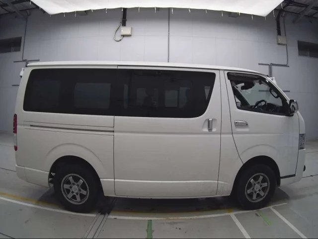Toyota REGIUS ACE VAN