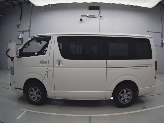 Toyota REGIUS ACE VAN
