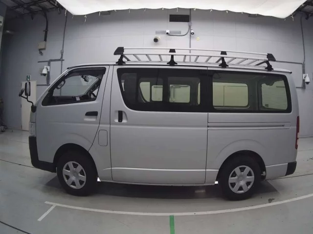 Toyota REGIUS ACE VAN