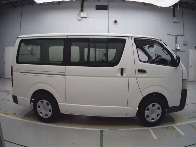 Toyota REGIUS ACE VAN