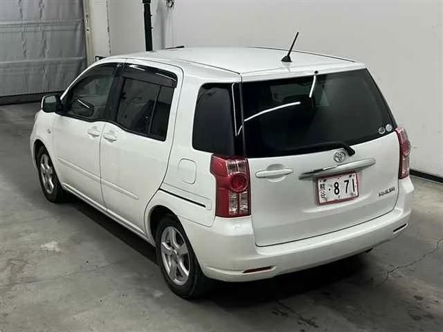 Toyota RAUM