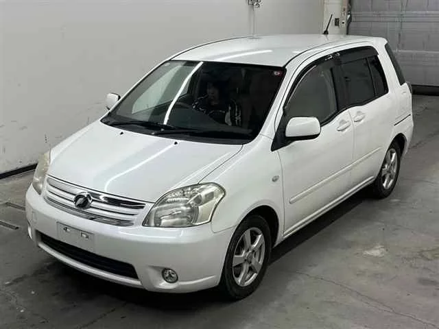Toyota RAUM