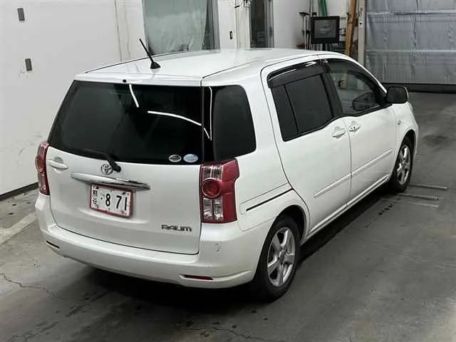 Toyota RAUM