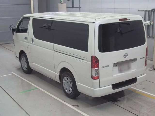 Toyota HIACE VAN