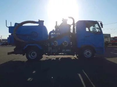 Mitsubishi FUSO FIGHTER