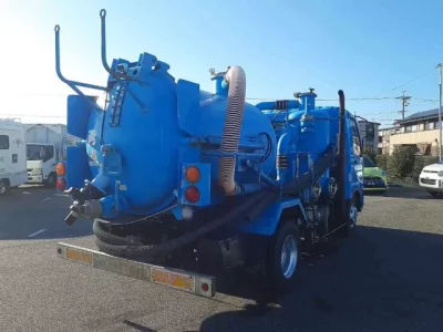 Mitsubishi FUSO FIGHTER