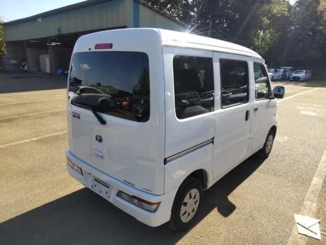 Toyota PIXIS VAN