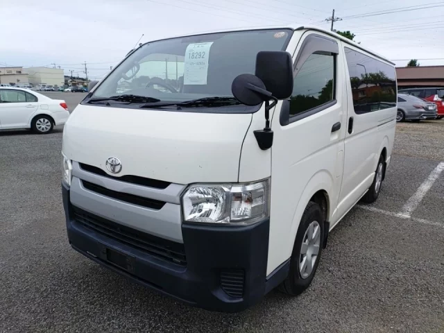 Toyota HIACE VAN