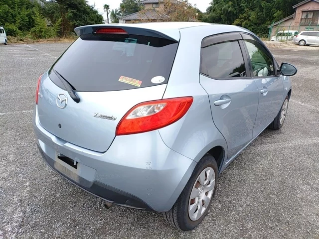 Mazda DEMIO