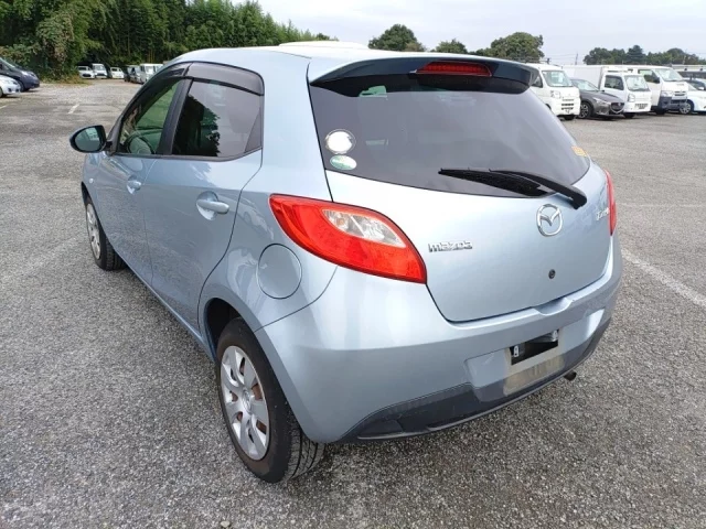 Mazda DEMIO